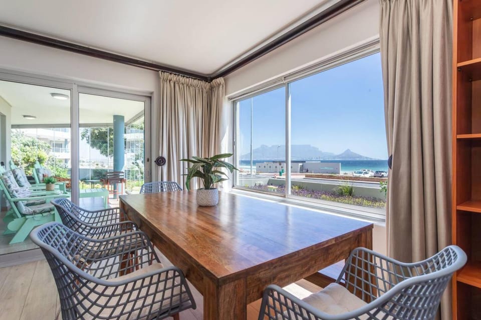 Natural landscape, View (from property/room), Seating area, Dining area, Sea view