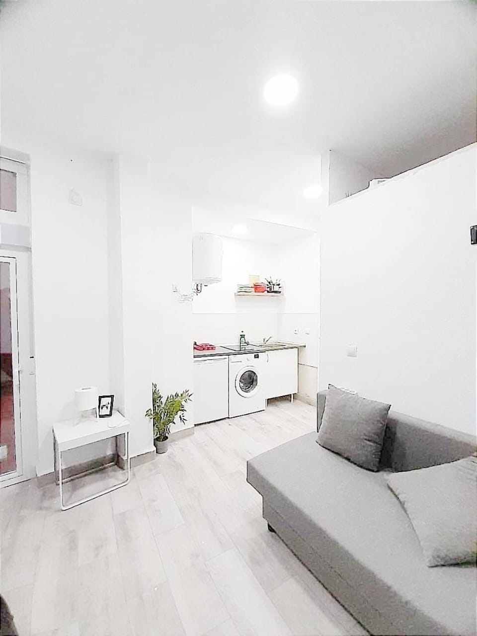 VR20 Estudio Chamberi Alonso Cano Apartment in Madrid