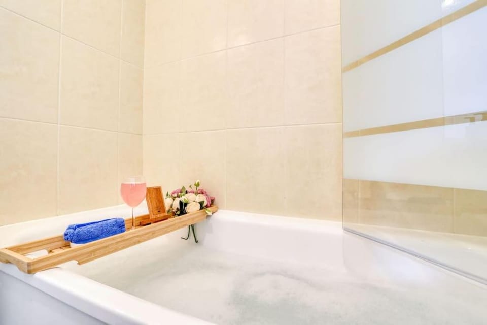 Le Majestic Blue - Métro 8/Hôpital Henri Mondor Apartment in Créteil