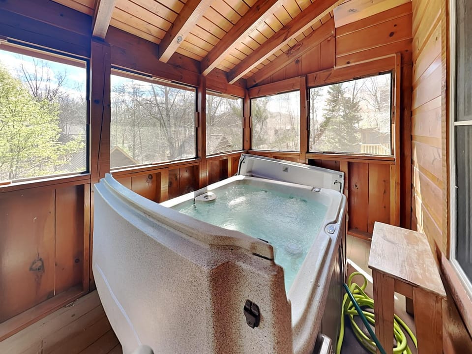 Natural landscape, Hot Tub