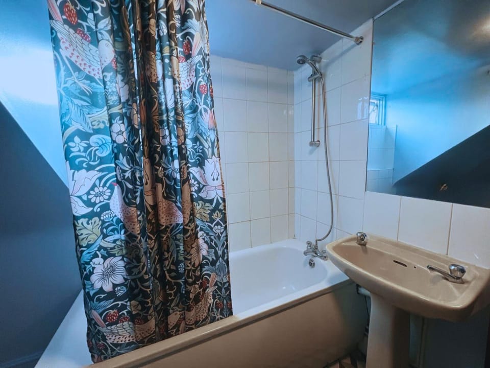 Shower, Bathroom, Bath