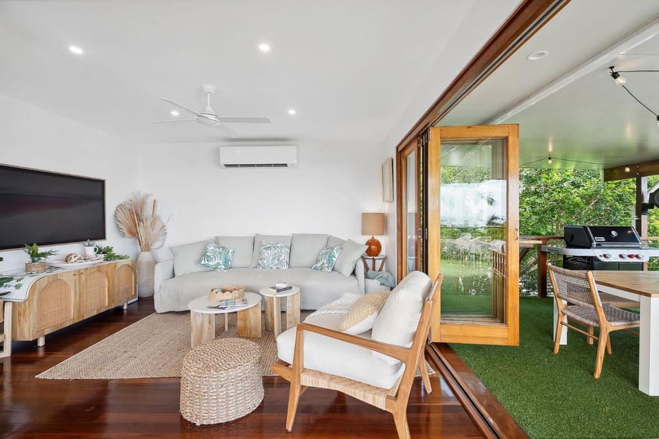 TreasureView Beach House #9 -Entire property House in Coolum Beach