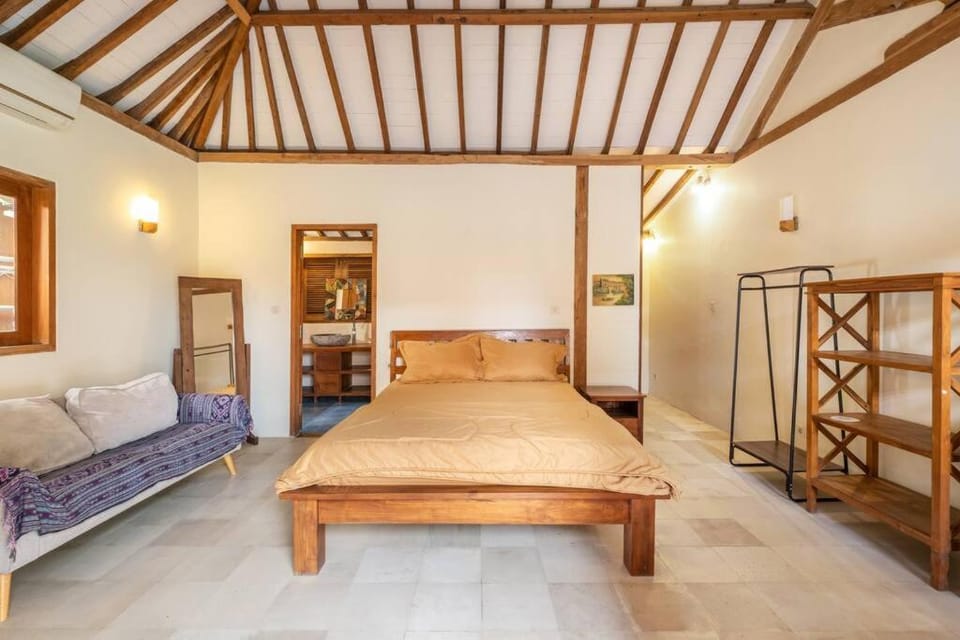 Gorgeous 4 BR Villa in Canggu Villa in North Kuta