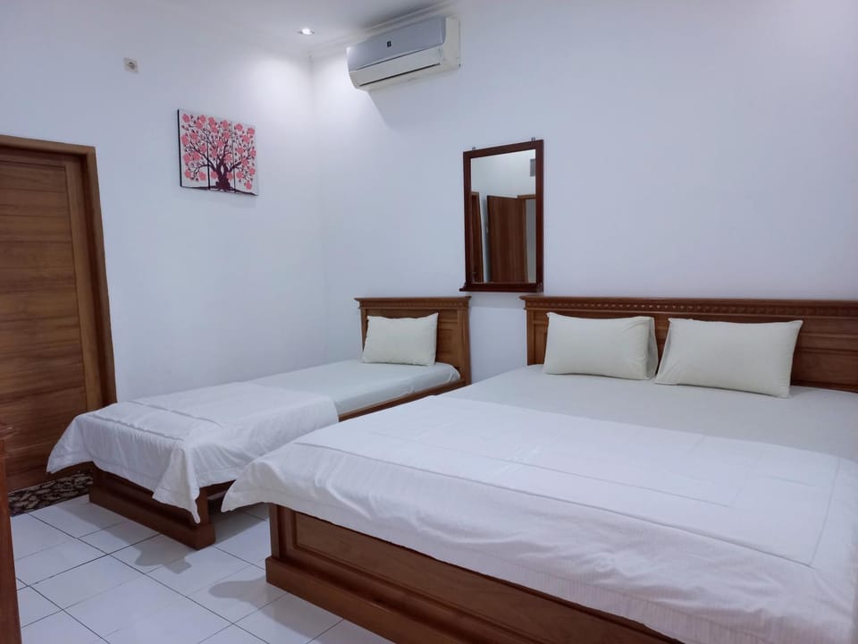 Bed, Bedroom, air conditioner