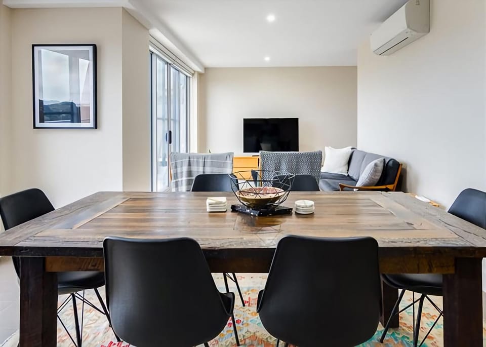 Salt 5 Sorrento walk to beaches shops cafes and restaurants Apartment in Melbourne Road
