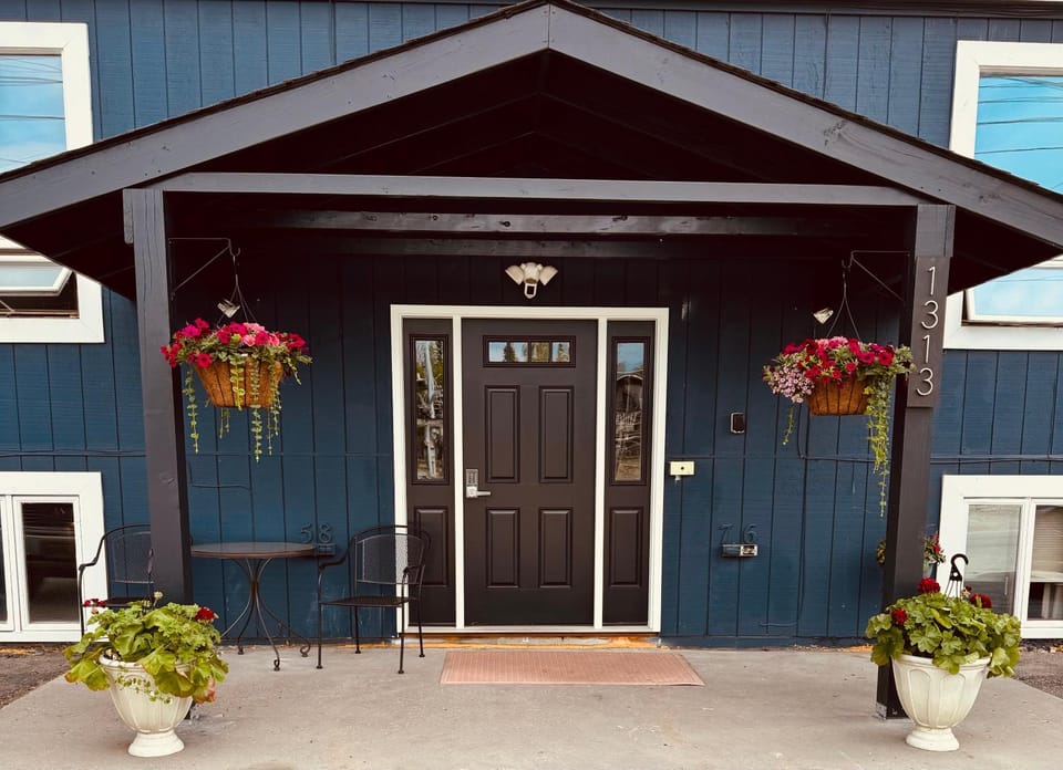 Property building, Facade/entrance