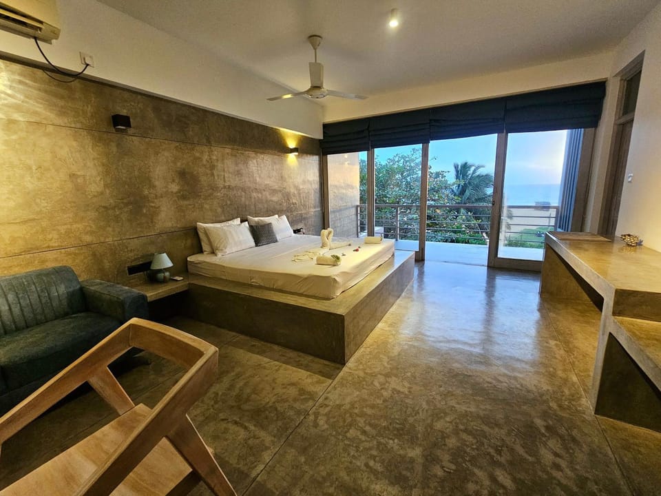 Bed, View (from property/room), Photo of the whole room, Seating area, Bedroom, towels