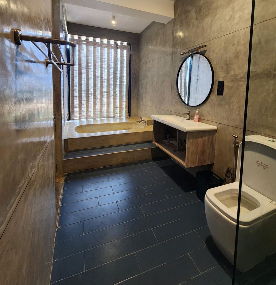Toilet, Bathroom, Bath