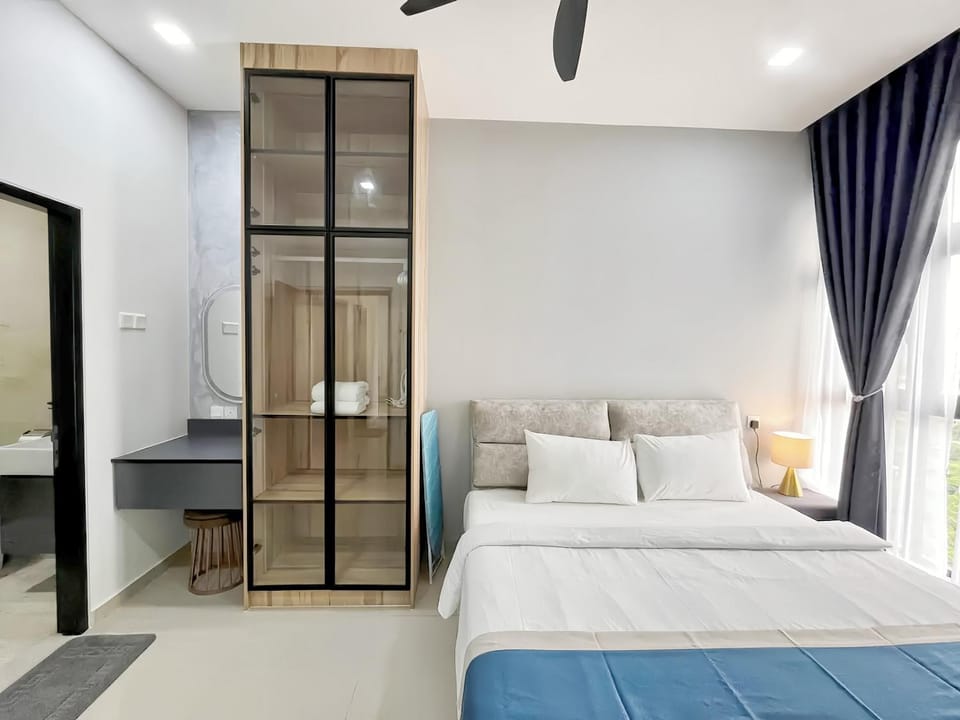 Bed, Photo of the whole room, Bedroom, wardrobe