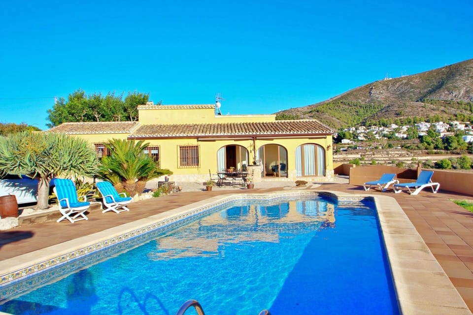 Marquesol - pri. pool villa with captivating hill views in Benitachell Villa in Marina Alta