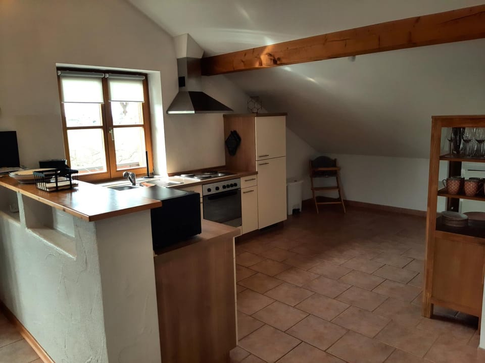 Property building, Kitchen or kitchenette, Living room