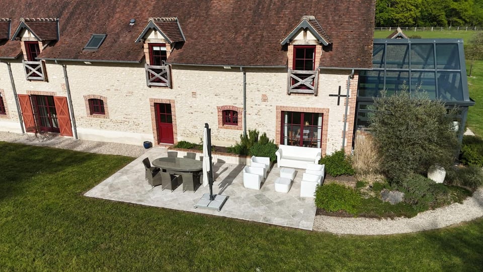 Property building, Patio