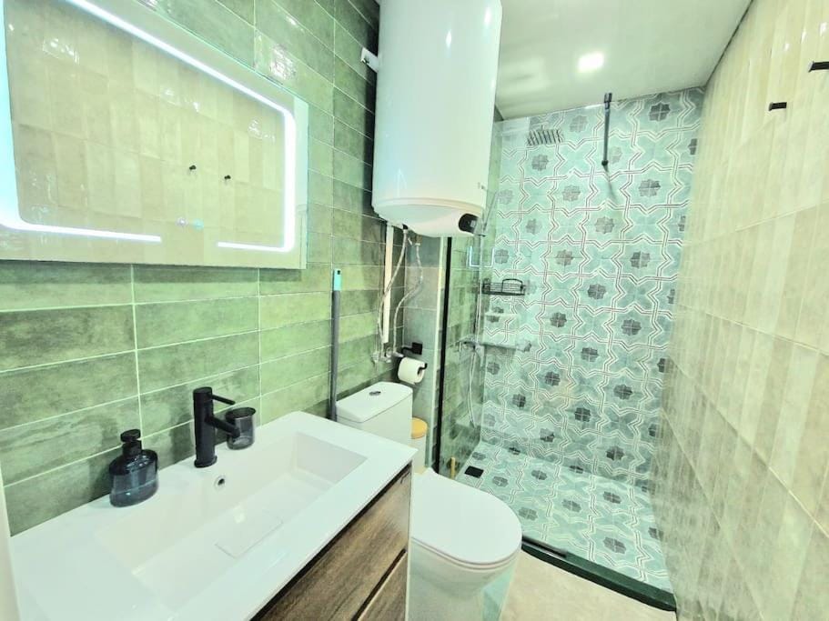 Shower, Bathroom