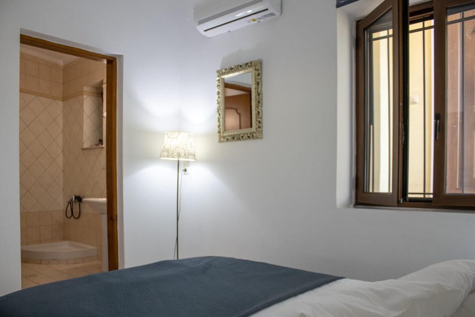 Mamouth Studios Apartment in Chania