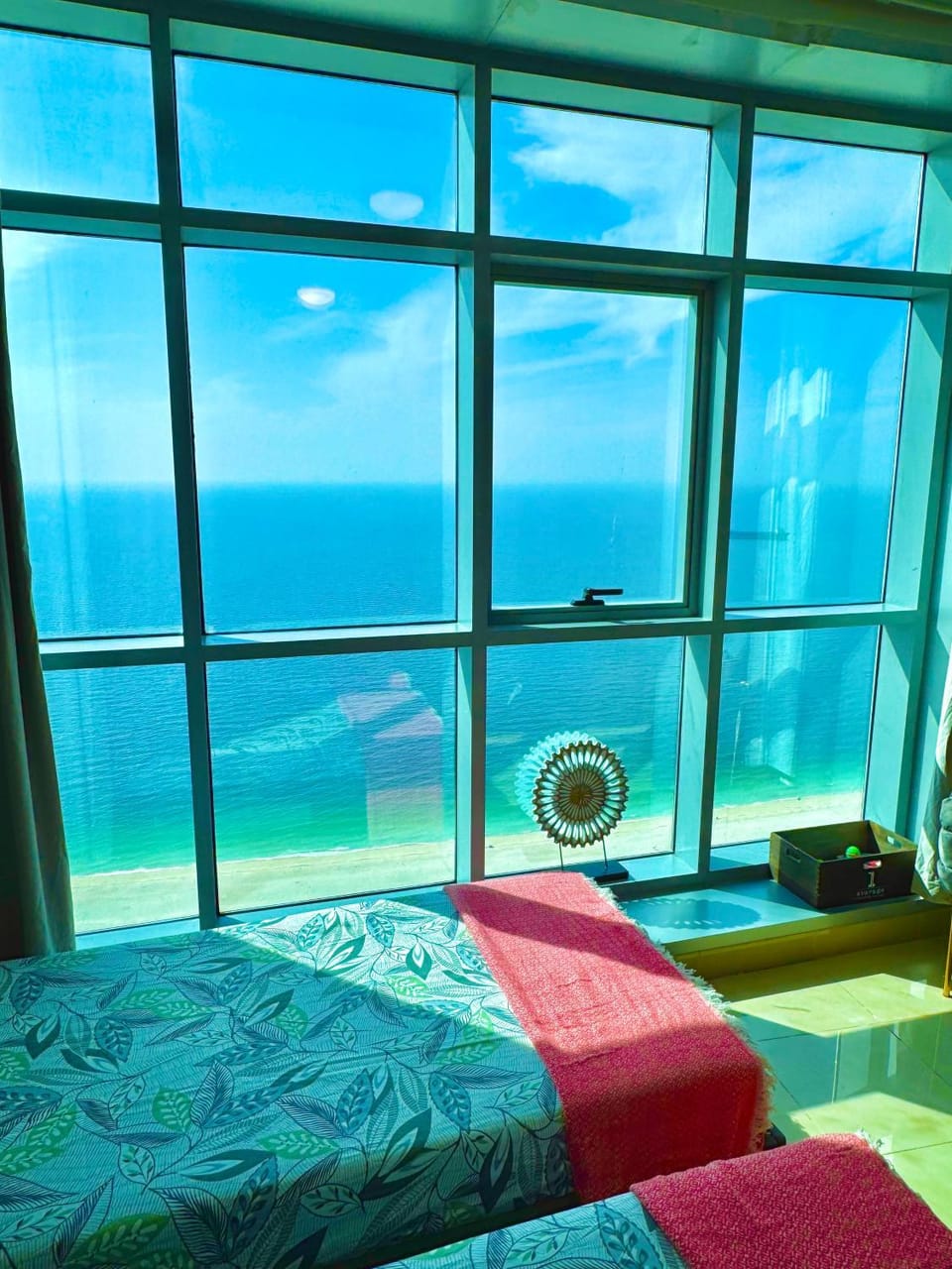 Luxury Corniche Residence 2 BHK pool gym wifi sea front Apartment in Ajman