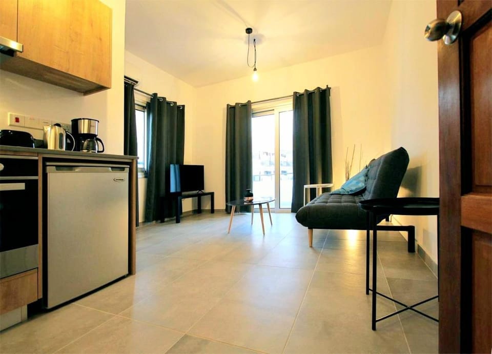 Kitchen or kitchenette, Living room, pet friendly