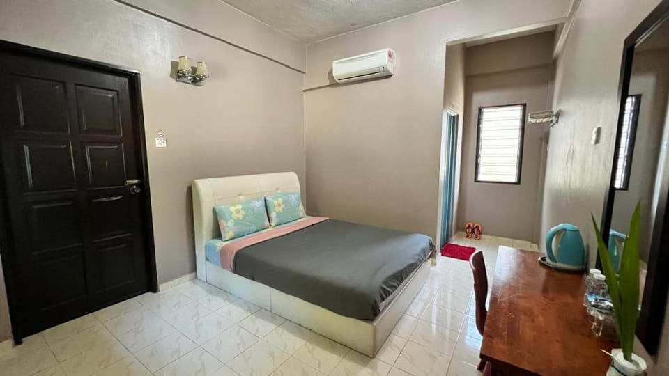 Country house Pulai Holiday Village 布赖旅游乡村 Country House in Malaysia
