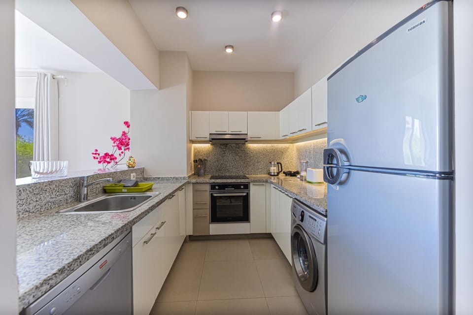 Kitchen or kitchenette, kitchen