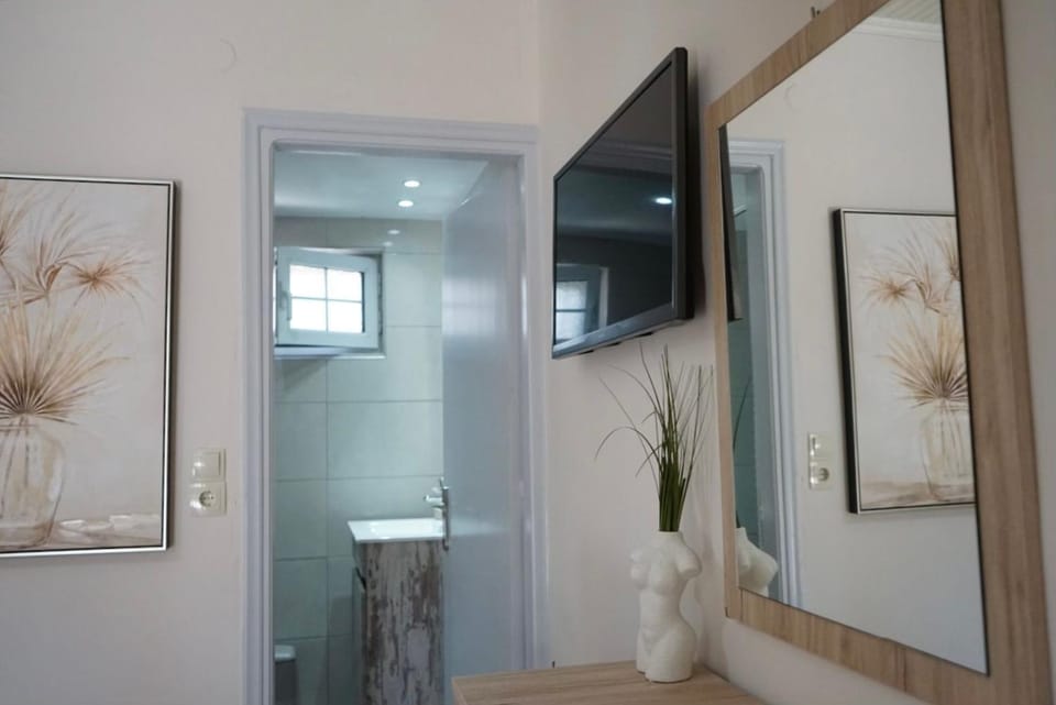 Bathroom, Bedroom