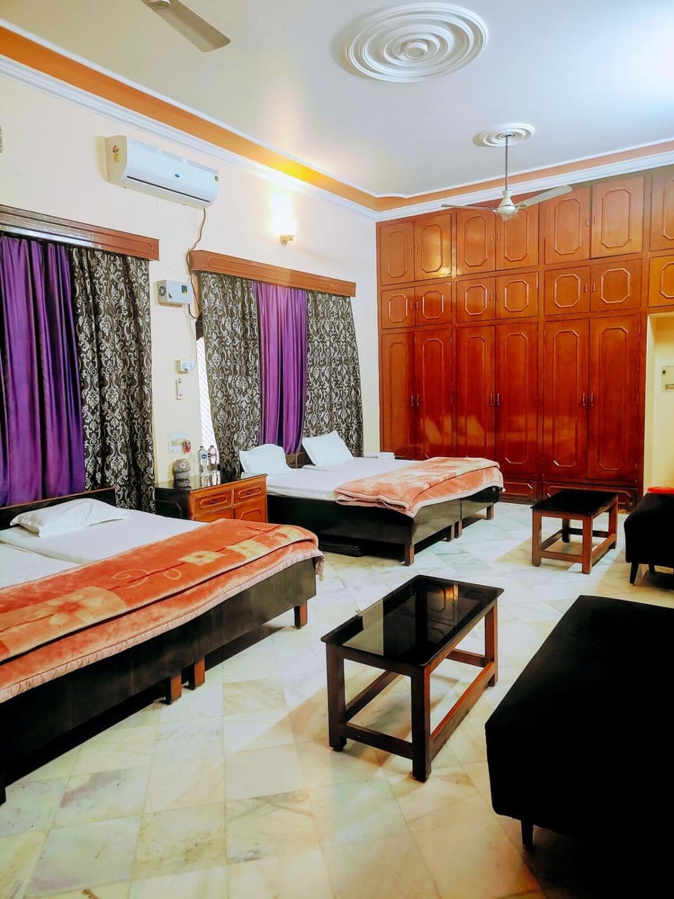Bed, Photo of the whole room, Bedroom, air conditioner