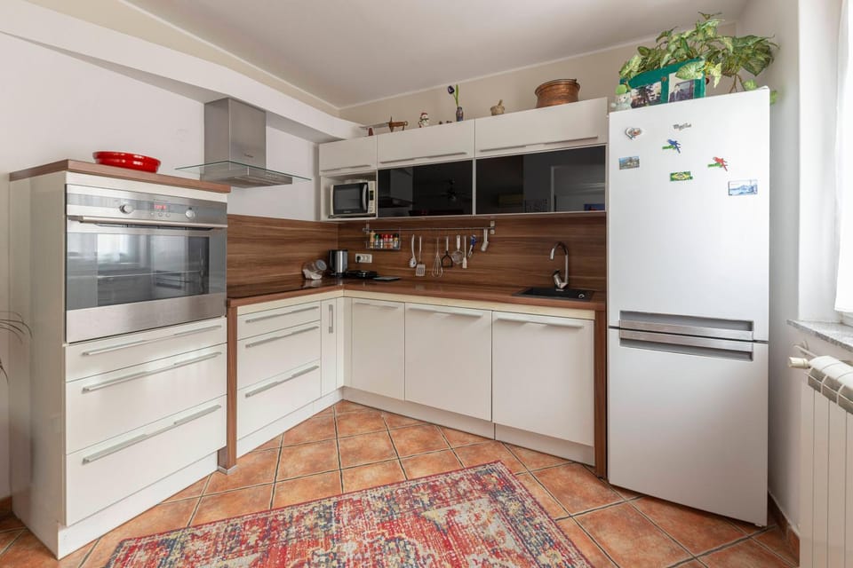 Decorative detail, oven, stove