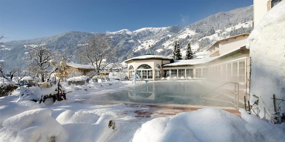 Natural landscape, Winter, Mountain view, Swimming pool, Swimming pool