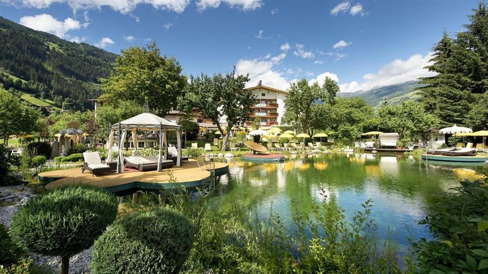 Garden, Lake view, Swimming pool