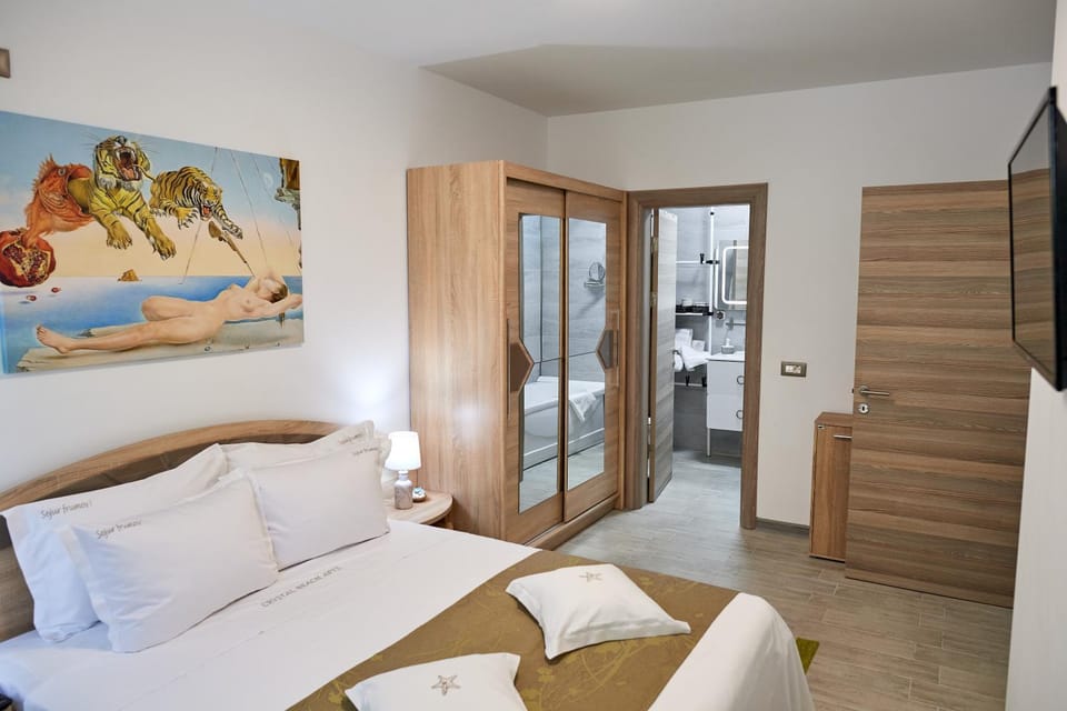 Bed, Bedroom, wardrobe