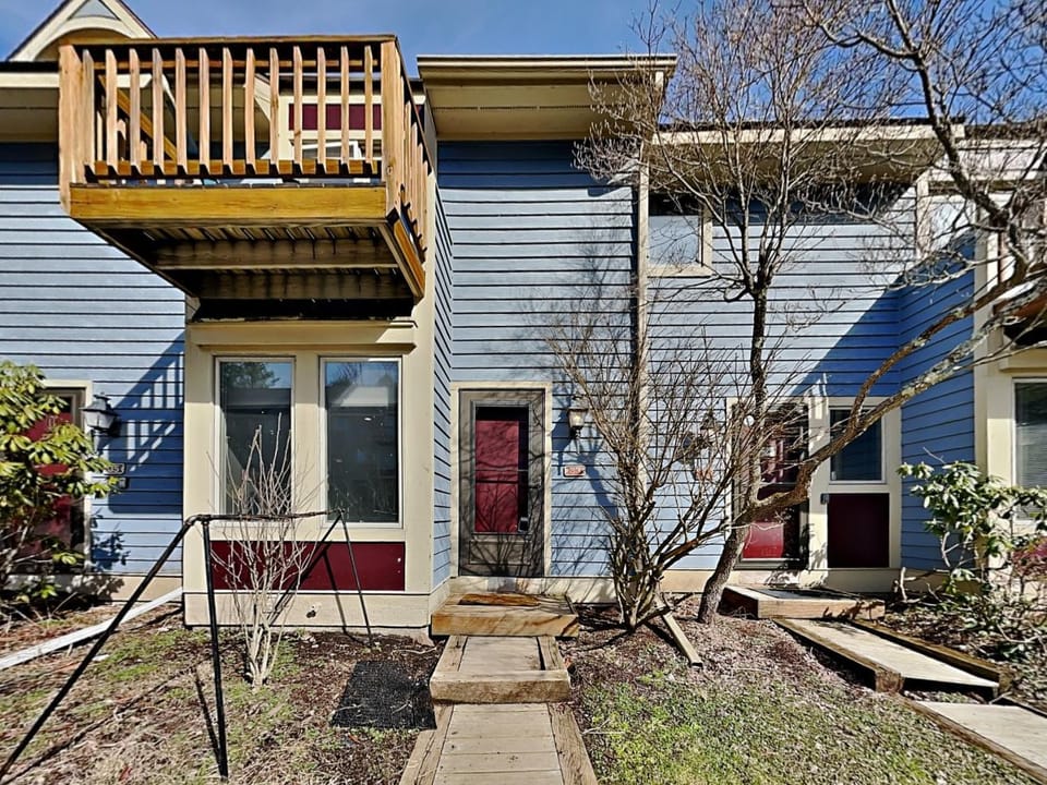 Villages of Wisp 33 Winding Way House in McHenry