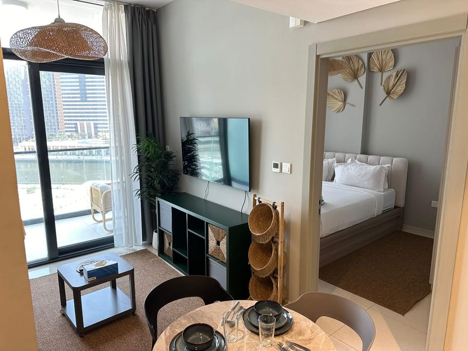 TV and multimedia, Living room, Dining area, Bedroom