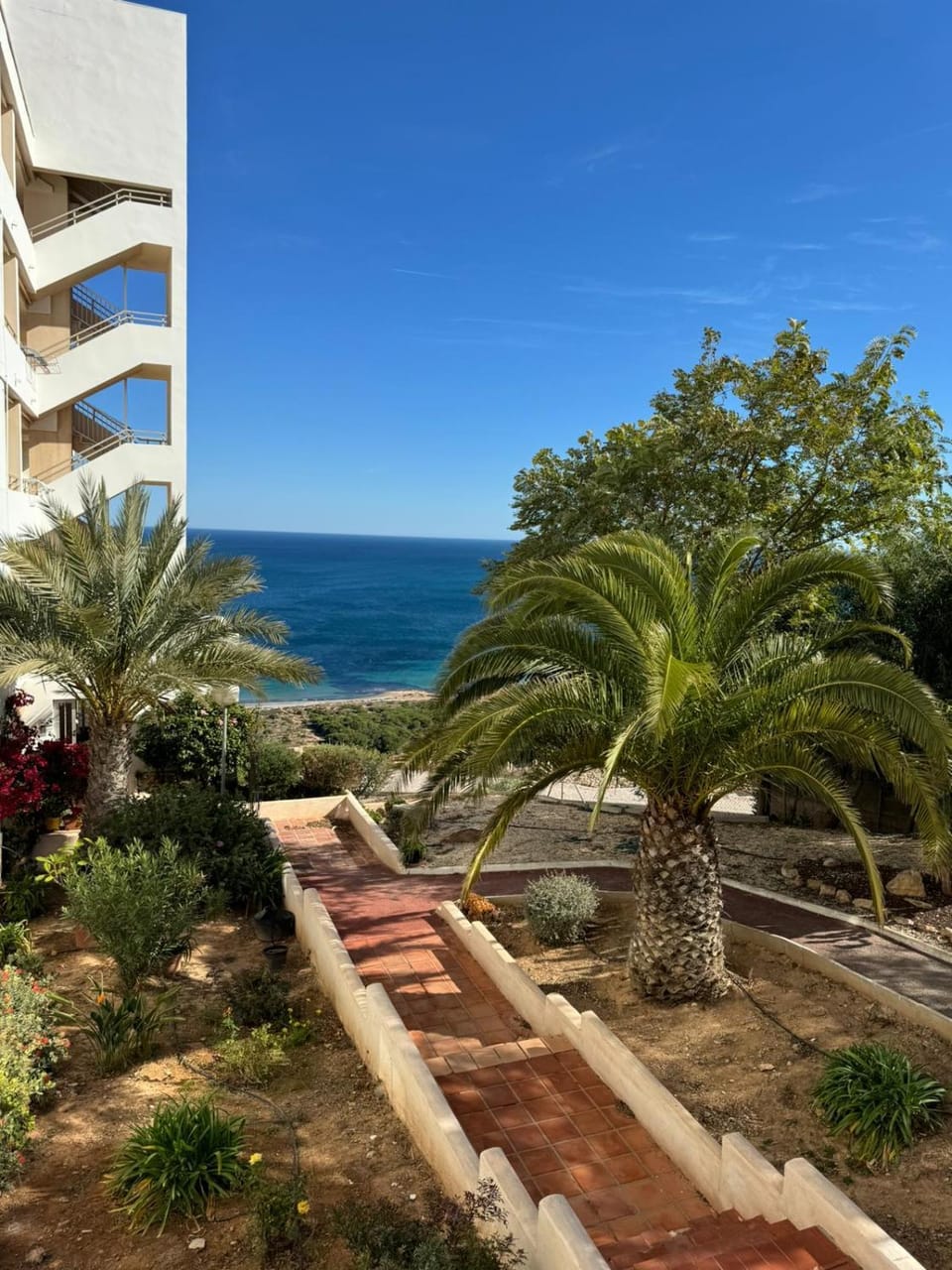 Property building, Spring, Day, Natural landscape, Sea view
