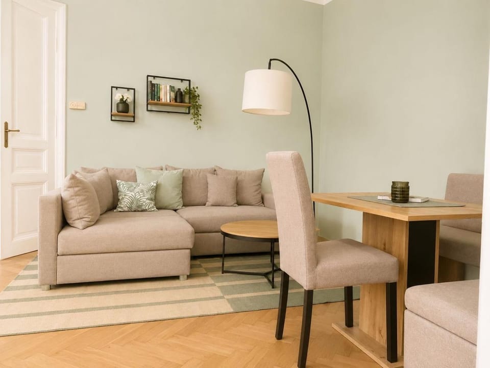Living room, Seating area, Dining area