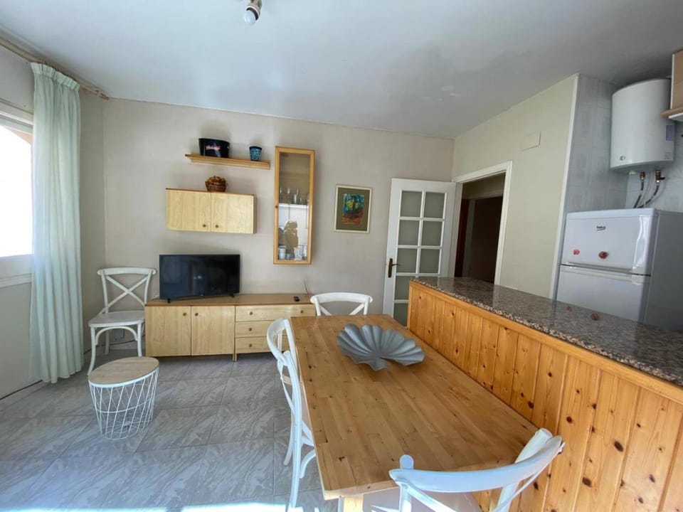 INNOUTHOME APARTAMENTO CON WIFI y AA_BALMES I Apartment in L'Ametlla de Mar