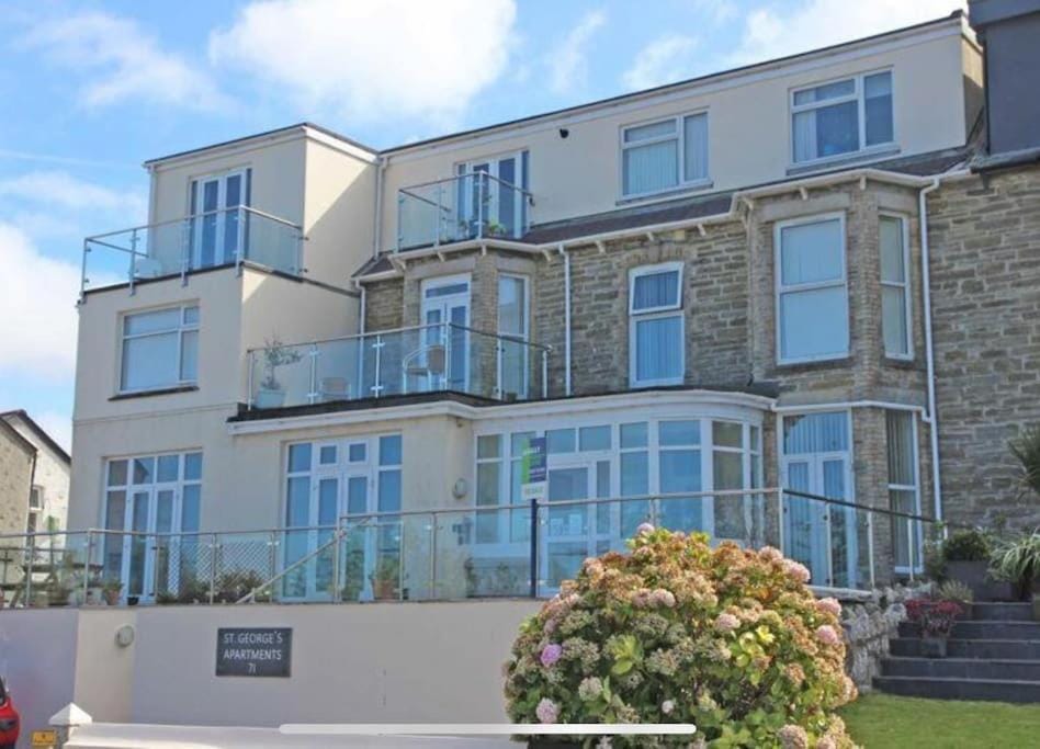 Property building, Day