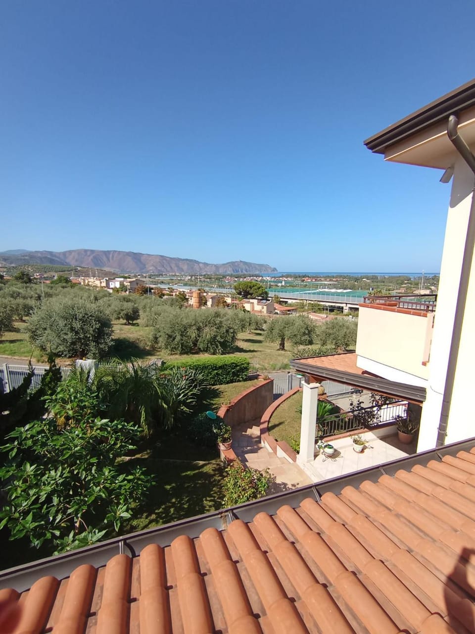 Natural landscape, Balcony/Terrace, Landmark view