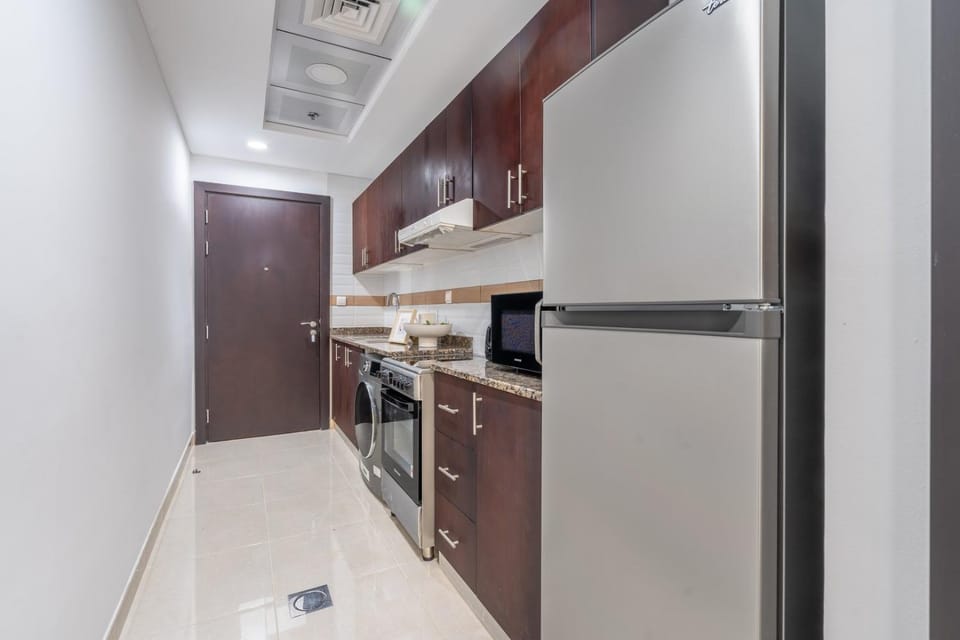 GuestReady - High Floor Canal View Studio Downtown Apartment in Dubai