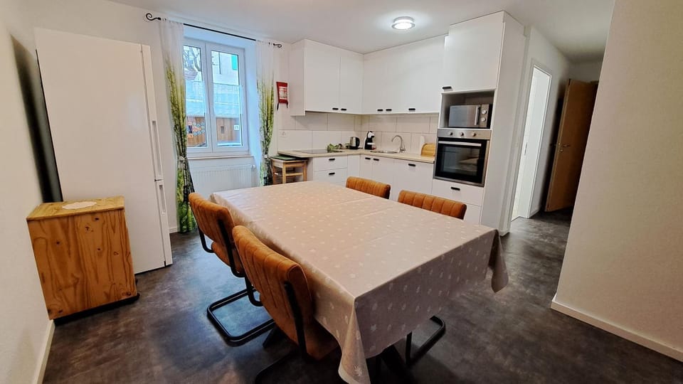 Appartement de vacances Les Jardins Apartment in Neuchâtel, Switzerland