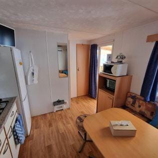 La Cigale Bleue Campground/ 
RV Resort in Hyères