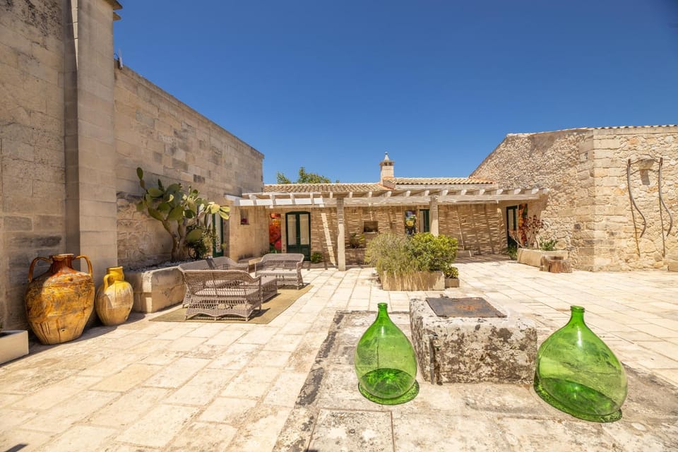 Masseria Blanca Lapis Villa in Apulia