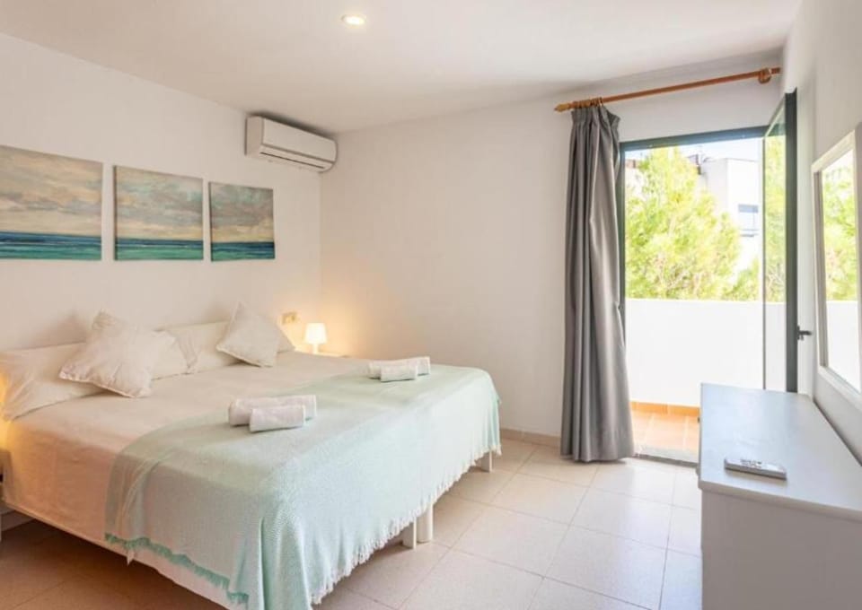 Es Dolç Apartments by YouRoom Apartment in Migjorn