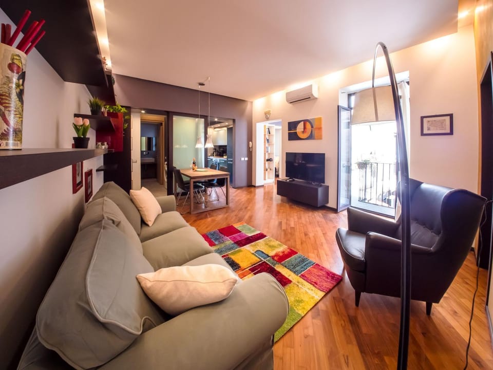 Communal lounge/ TV room, TV and multimedia, Living room, Seating area