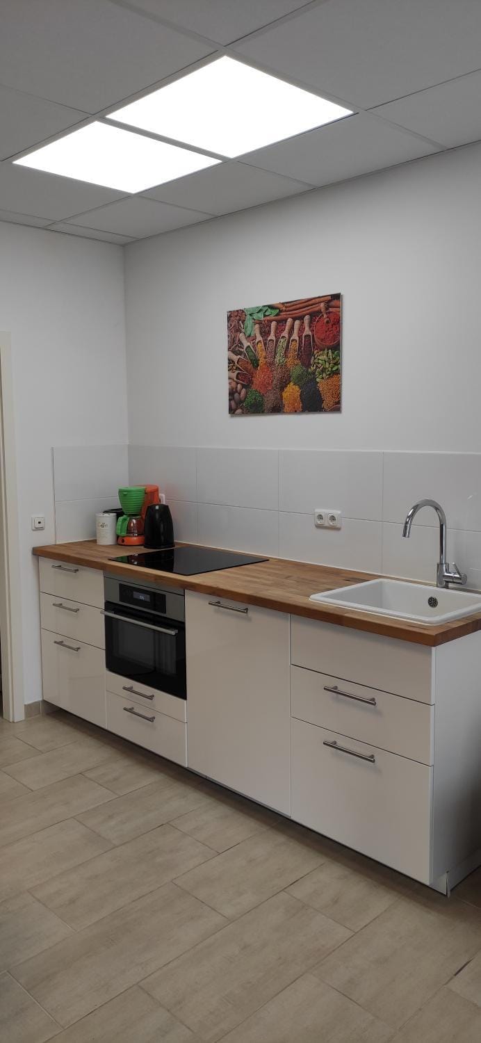 Eleonoras Ferienwohnung in Würzburg Stadt mit Terrasse und eigenen Parkplätzen vor der Tür, für große Gruppen bis zu 13 Personen geeignet Apartment in Wurzburg