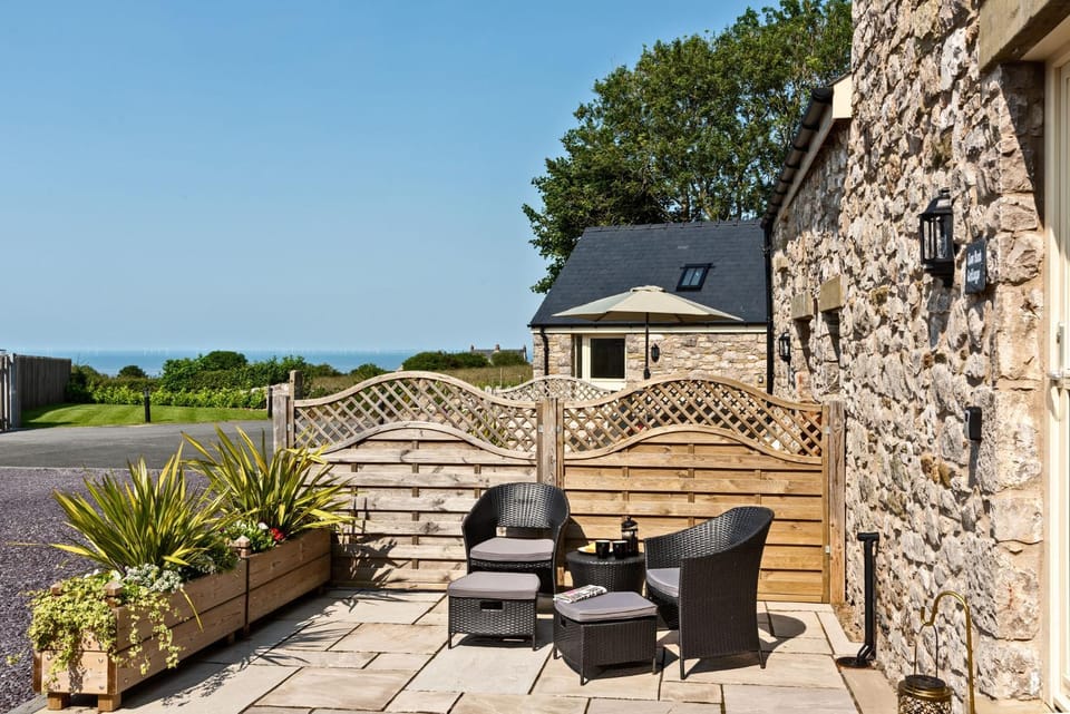 Patio, Balcony/Terrace