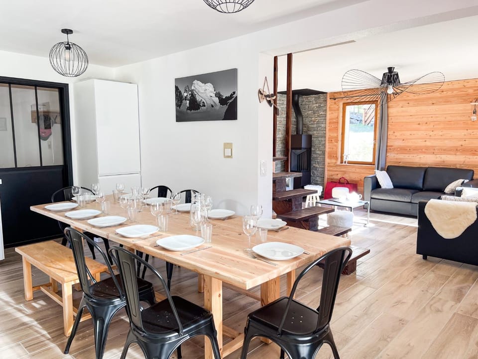 Dining area, Meals, kitchen