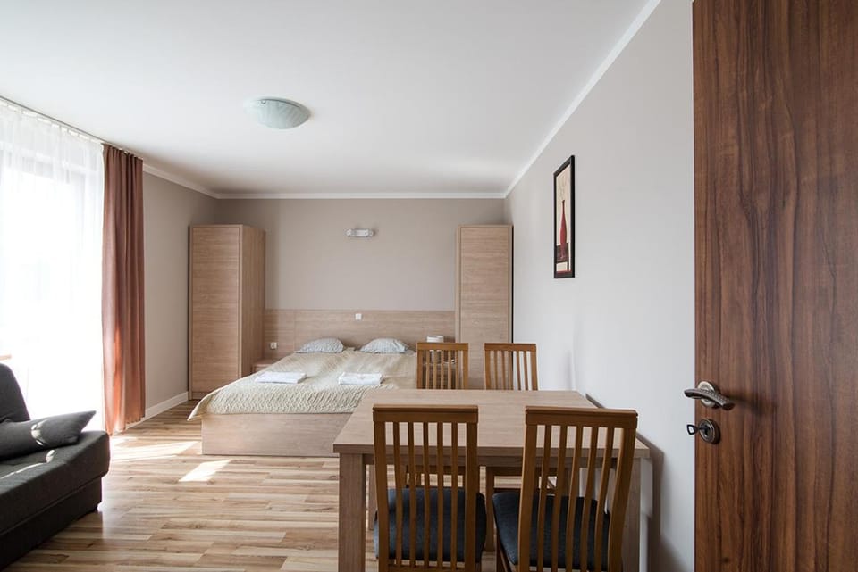 Bed, Living room, Seating area