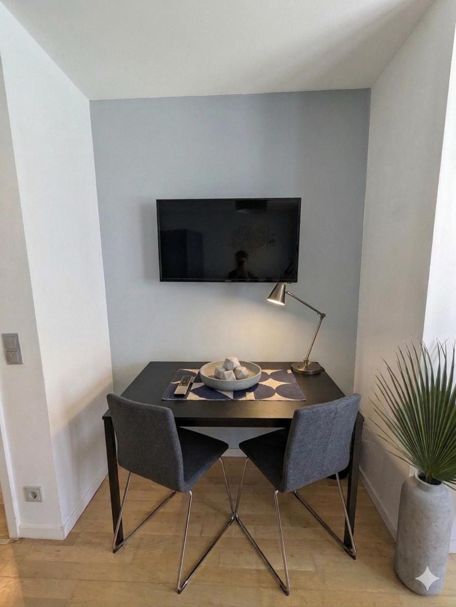 TV and multimedia, Dining area