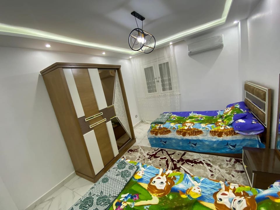 Bedroom, air conditioner