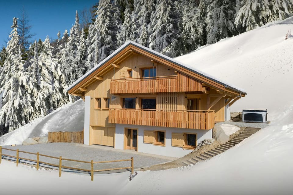 Property building, Natural landscape, Winter, Mountain view