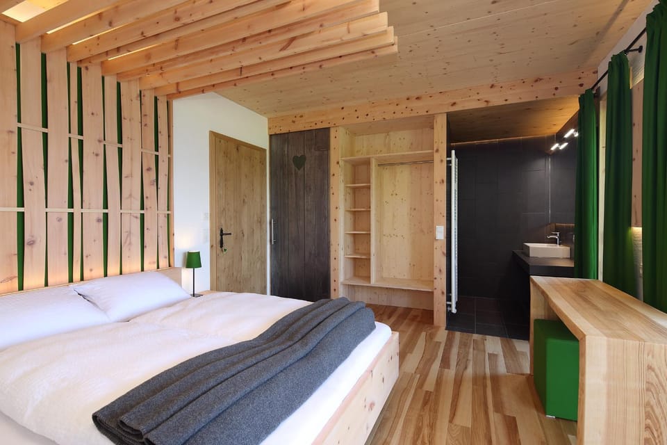 Bathroom, Photo of the whole room