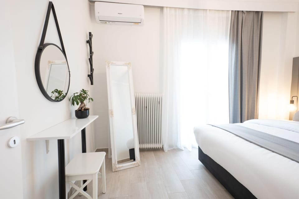 Bed, Bedroom, air conditioner